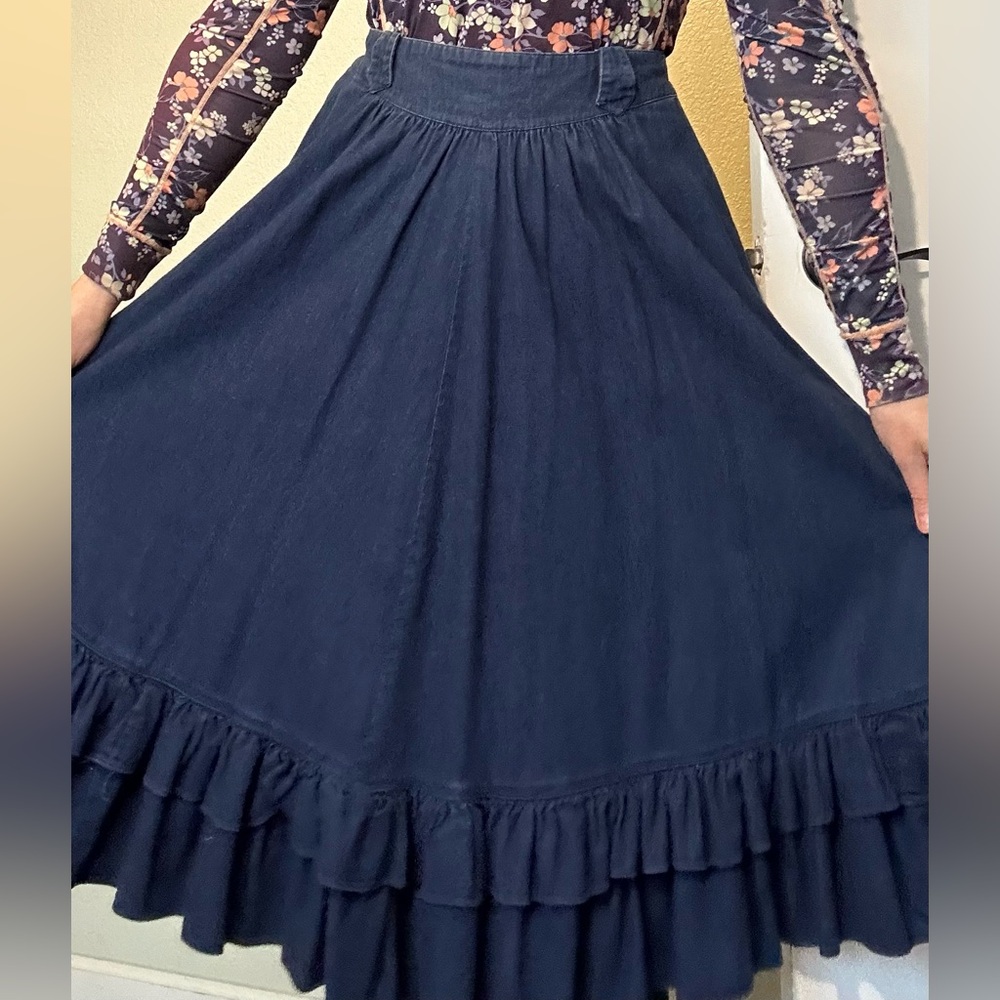 Circle T Marilyn Williams Flare Ruffle Western V Waist Cowgirl Skirt M